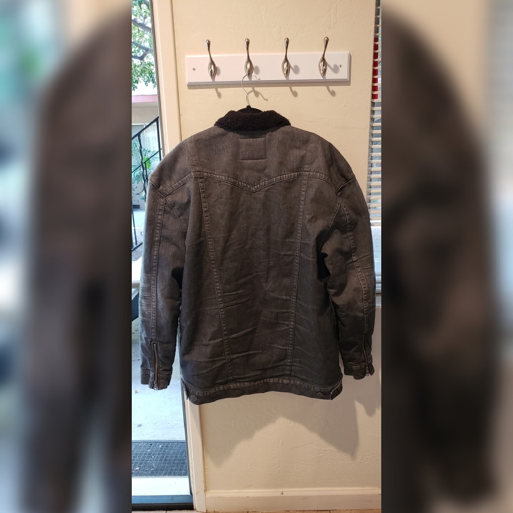 men's jacket - Picture 2 of 3